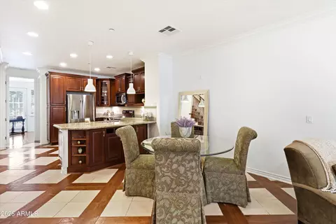 Dining - 4425 N 24th Pl, Phoenix, AZ 85016 photo 1 of 1
