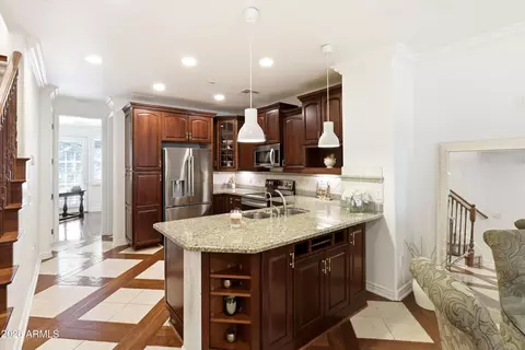 Kitchen - 4425 N 24th Pl, Phoenix, AZ 85016 photo 3 of 3