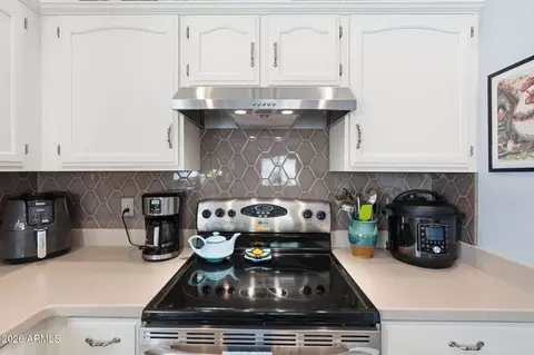 Kitchen - 5712 E Fairbrook St, Mesa, AZ 85205 photo 3 of 4
