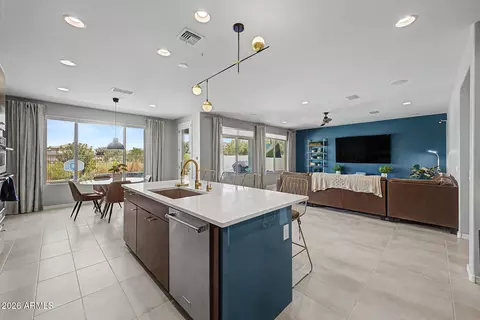 Kitchen - 6325 S 24th Pl, Phoenix, AZ 85042 photo 3 of 3