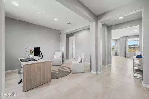 Entry Way - 6325 S 24th Pl, Phoenix, AZ 85042 photo 2 of 4