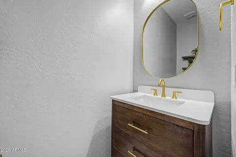 Bath - 6325 S 24th Pl, Phoenix, AZ 85042 photo 4 of 4