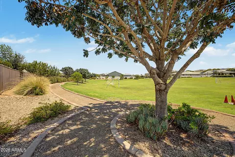 View/Area - 6325 S 24th Pl, Phoenix, AZ 85042 photo 1 of 3