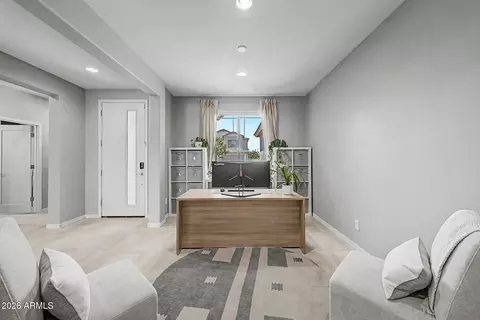 Entry Way - 6325 S 24th Pl, Phoenix, AZ 85042 photo 3 of 4