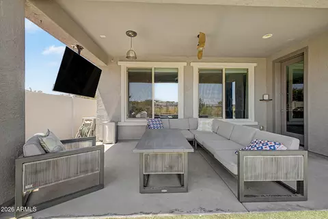 Exterior - 6325 S 24th Pl, Phoenix, AZ 85042 photo 12 of 18