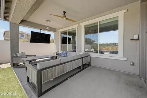 Exterior - 6325 S 24th Pl, Phoenix, AZ 85042 photo 11 of 18