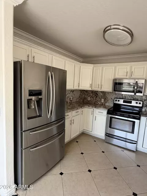Kitchen - 1309 W Apache St, Phoenix, AZ 85007 photo 5 of 8