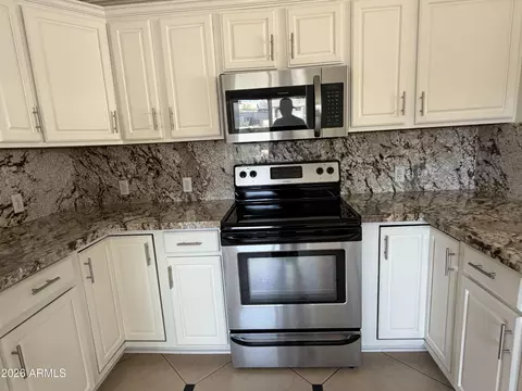 Kitchen - 1309 W Apache St, Phoenix, AZ 85007 photo 4 of 8