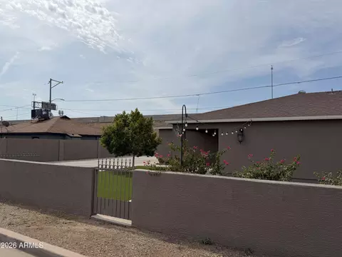 Exterior - 1309 W Apache St, Phoenix, AZ 85007 photo 5 of 17