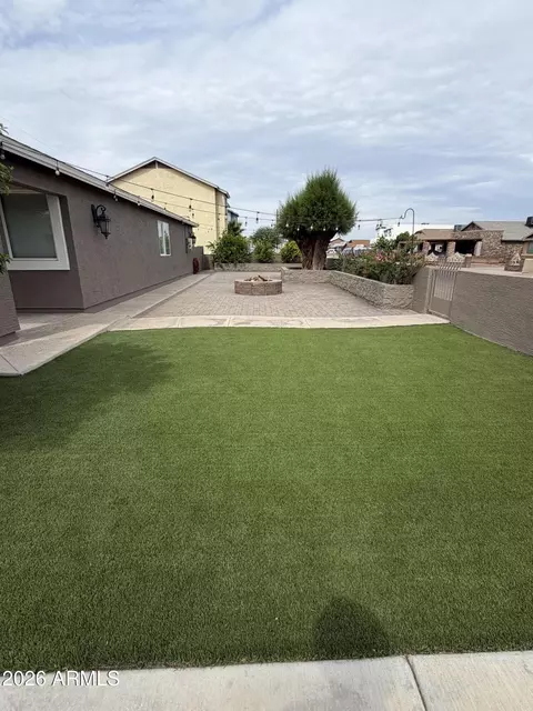 Exterior - 1309 W Apache St, Phoenix, AZ 85007 photo 9 of 17