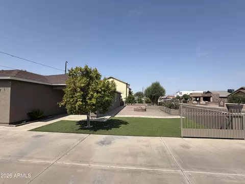 Exterior - 1309 W Apache St, Phoenix, AZ 85007 photo 1 of 17