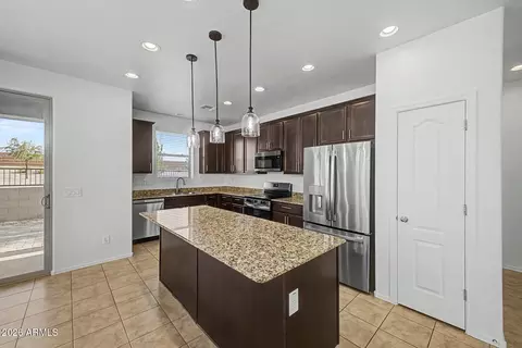 Kitchen - 3313 E Russell St, Mesa, AZ 85213 photo 3 of 6