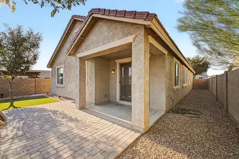 Exterior - 3313 E Russell St, Mesa, AZ 85213 photo 3 of 5