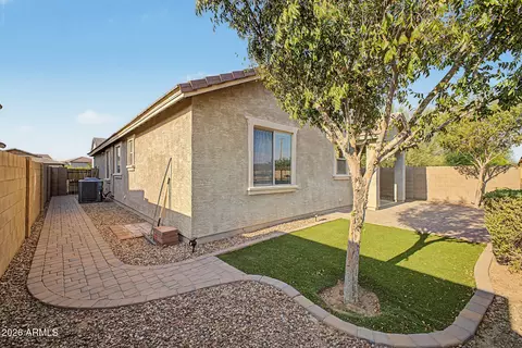 Exterior - 3313 E Russell St, Mesa, AZ 85213 photo 4 of 5