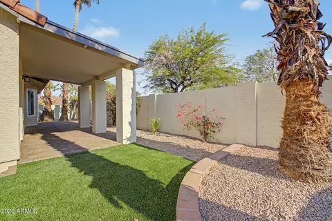 Exterior - 5027 E Vaughn Dr, Phoenix, AZ 85044 photo 3 of 5
