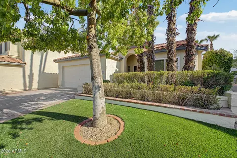 Exterior - 5027 E Vaughn Dr, Phoenix, AZ 85044 photo 1 of 5