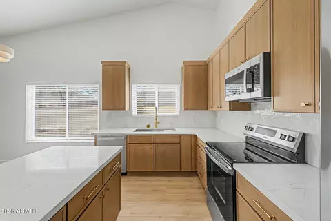 Kitchen - 5027 E Vaughn Dr, Phoenix, AZ 85044 photo 3 of 3