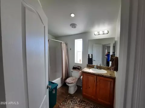 Bath - 53845 N Cedar Dr, Seligman, AZ 86337 photo 3 of 4