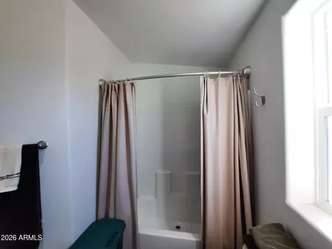 Bath - 53845 N Cedar Dr, Seligman, AZ 86337 photo 4 of 4
