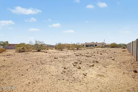 Exterior - 38116 N 15th Ave, Phoenix, AZ 85086 photo 10 of 12