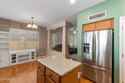 Kitchen - 1361 S Swallow Ln, Gilbert, AZ 85296 photo 4 of 9