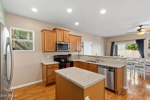 Kitchen - 1361 S Swallow Ln, Gilbert, AZ 85296 photo 9 of 9