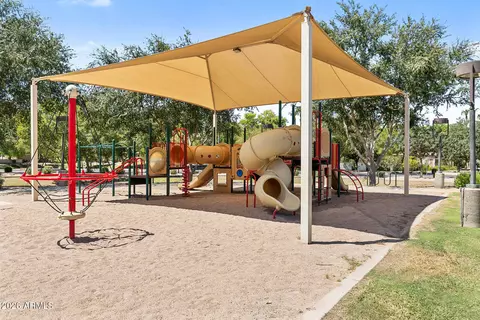 View/Area - 1361 S Swallow Ln, Gilbert, AZ 85296 photo 2 of 3