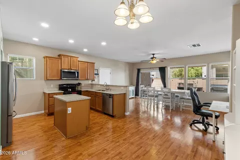 Kitchen - 1361 S Swallow Ln, Gilbert, AZ 85296 photo 1 of 9