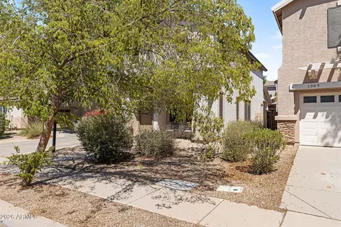 Exterior - 1361 S Swallow Ln, Gilbert, AZ 85296 photo 10 of 12