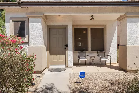 Exterior - 1361 S Swallow Ln, Gilbert, AZ 85296 photo 2 of 12