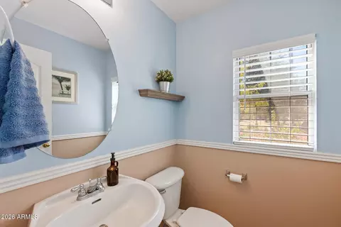 Bath - 1361 S Swallow Ln, Gilbert, AZ 85296 photo 1 of 7