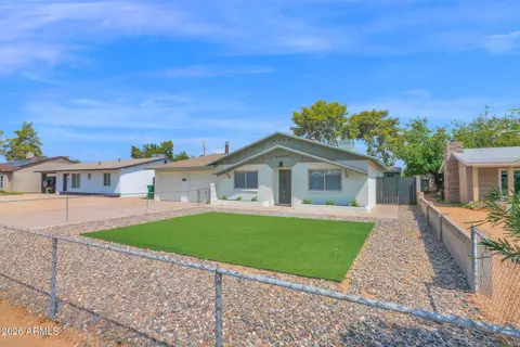 Exterior - 2224 E Sandra Ter, Phoenix, AZ 85022 photo 4 of 9