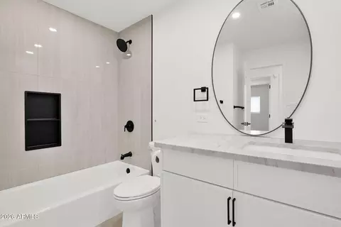 Bath - 2224 E Sandra Ter, Phoenix, AZ 85022 photo 1 of 4