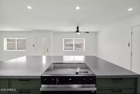 Kitchen - 2224 E Sandra Ter, Phoenix, AZ 85022 photo 6 of 6