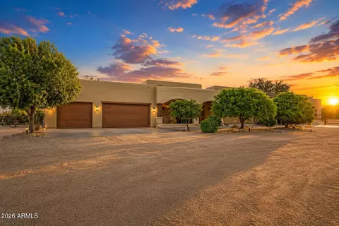 49904 N 21st Dr, New River, AZ 85087