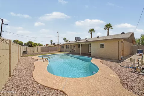 Exterior - 622 E Grace Dr, Tempe, AZ 85281 photo 1 of 2