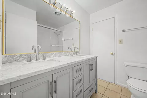 Bath - 622 E Grace Dr, Tempe, AZ 85281 photo 2 of 2