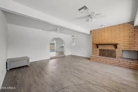 Living - 622 E Grace Dr, Tempe, AZ 85281 photo 3 of 6