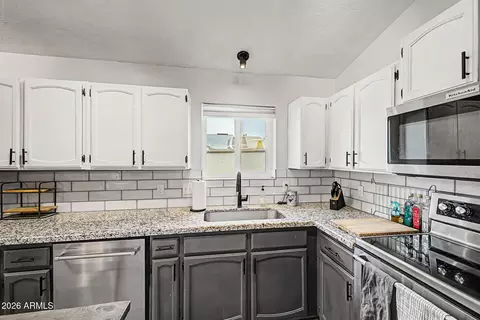 Kitchen - 6730 E Juniper St, Mesa, AZ 85205 photo 3 of 5