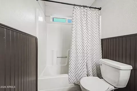 Bath - 6730 E Juniper St, Mesa, AZ 85205 photo 5 of 5