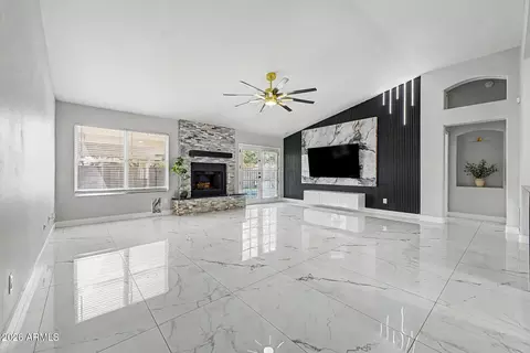 Living - 5161 E Diamond Ave, Mesa, AZ 85206 photo 3 of 6