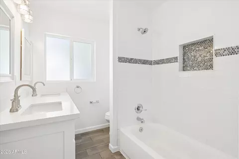 Bath - 4622 E Virginia Ave, Phoenix, AZ 85008 photo 4 of 4
