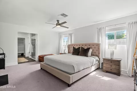 Bedroom - 4330 E Devonshire Ave, Phoenix, AZ 85018 photo 1 of 4