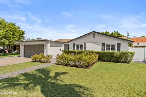 Exterior - 4330 E Devonshire Ave, Phoenix, AZ 85018 photo 3 of 9