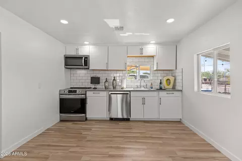 Kitchen - 11504 E 5th Ave, Apache Junction, AZ 85120 photo 1 of 1