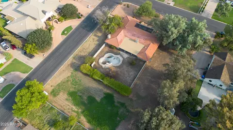 View/Area - 619 E Leah Ln, Gilbert, AZ 85234 photo 9 of 10