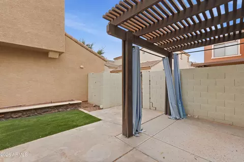 Exterior - 2944 E Megan St, Gilbert, AZ 85295 photo 5 of 8