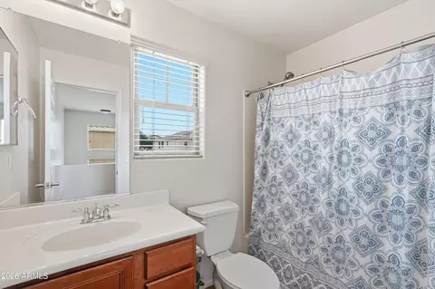 Bath - 2944 E Megan St, Gilbert, AZ 85295 photo 3 of 3