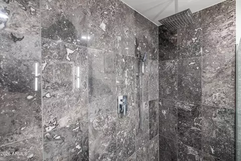 Bath - 140 E Coronado Rd #19, Phoenix, AZ 85004 photo 5 of 7