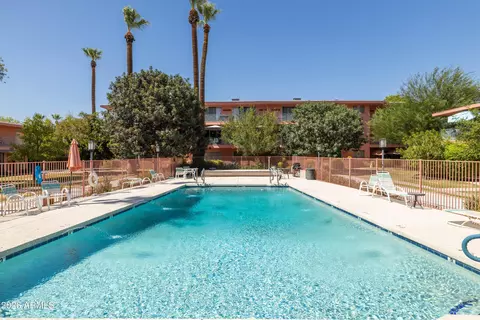 Exterior - 140 E Coronado Rd #19, Phoenix, AZ 85004 photo 11 of 14